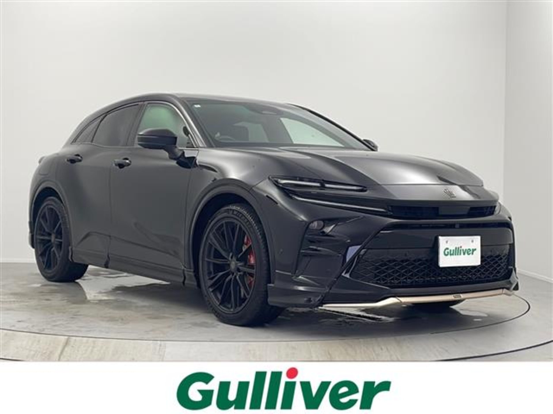 TOYOTA CROWN SPORT - View 1