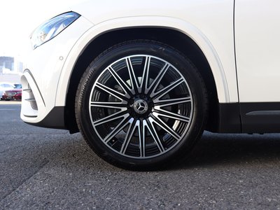 MERCEDES-BENZ GLA - 2