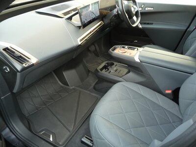 BMW IX 2022 thumbnail 8