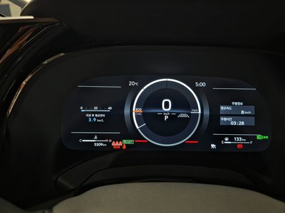 صورة 8 لـ 2025 Lexus RX