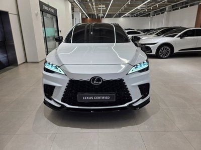 صورة 2 لـ 2025 Lexus RX