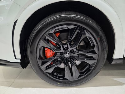 صورة 6 لـ 2025 Lexus RX
