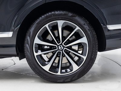 BENTLEY BENTAYGA - 6