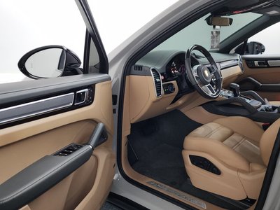 PORSCHE CAYENNE - 10