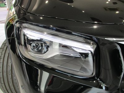 2026 Mercedes-BENZ GLB AMG 照片 3