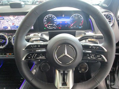 صورة مصغرة 17 لـ 2026 Mercedes-BENZ GLB AMG