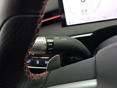 2024 Genesis GV70 thumbnail 38