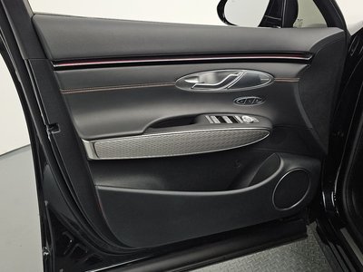 2024 Genesis GV70 thumbnail 14
