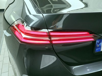 BMW 5 SERIES - 10