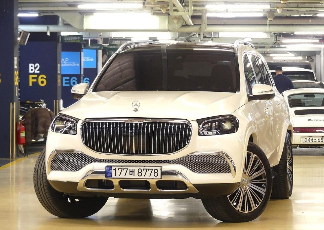 MERCEDES-BENZ GLS - View 1