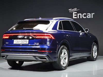 2020 AUDI Q8 photo 4