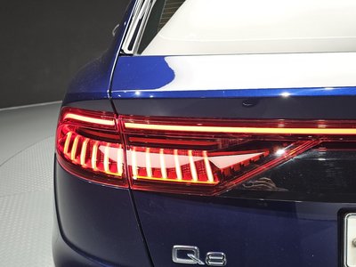 2020 AUDI Q8 photo 10