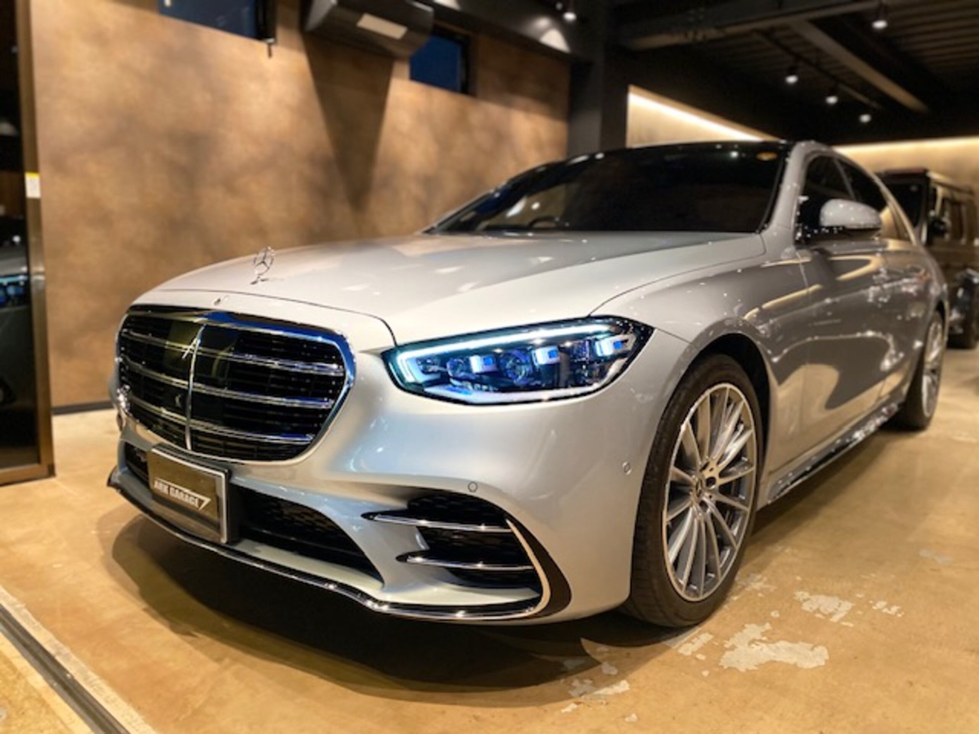 MERCEDES-BENZ S-CLASS - View 1