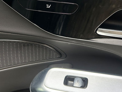 2025 Mercedes-BENZ E-CLASS 缩略图 11