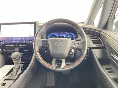 TOYOTA ALPHARD - 4
