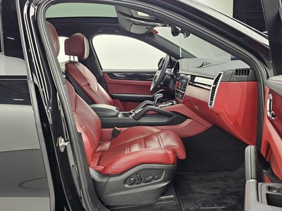 PORSCHE CAYENNE - 10