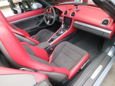صورة مصغرة 18 لـ 2023 Porsche 718 SPYDER