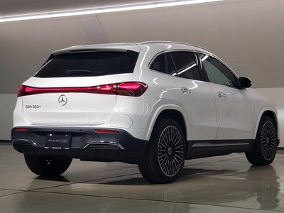 MERCEDES-BENZ EQA - 8