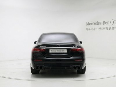 2022 Mercedes-BENZ E-CLASS 照片 3