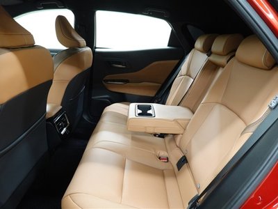 TOYOTA CROWN SPORT - 10