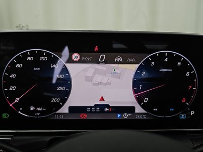صورة مصغرة 11 لـ 2025 Mercedes-BENZ C-CLASS
