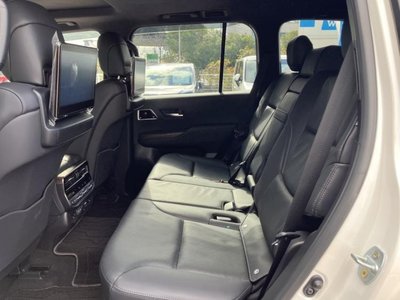 TOYOTA LAND CRUISER 300 - 8