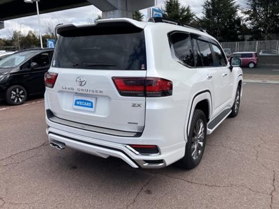 TOYOTA LAND CRUISER 300 - 3