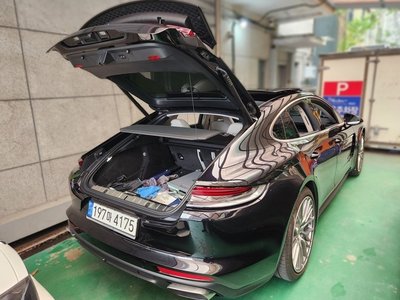 PORSCHE PANAMERA - 7
