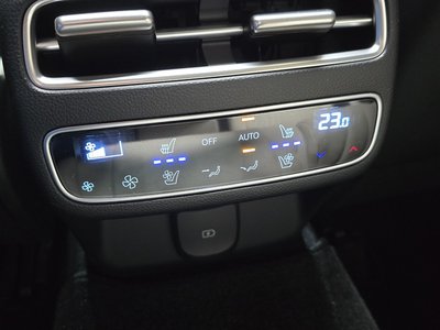 صورة مصغرة 23 لـ 2024 Genesis GV70