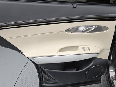 صورة مصغرة 15 لـ 2024 Genesis GV70