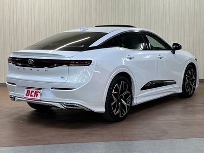 TOYOTA CROWN CROSSOVER - 9