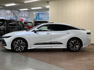 TOYOTA CROWN CROSSOVER - 8