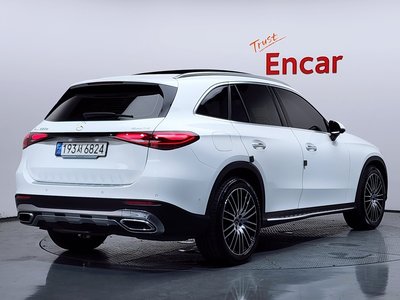 صورة 4 لـ 2023 Mercedes-BENZ GLC
