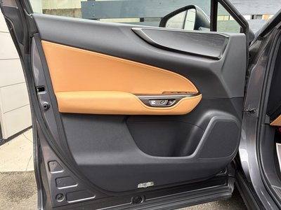 صورة مصغرة 36 لـ 2022 Lexus NX