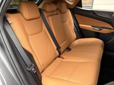 صورة مصغرة 32 لـ 2022 Lexus NX