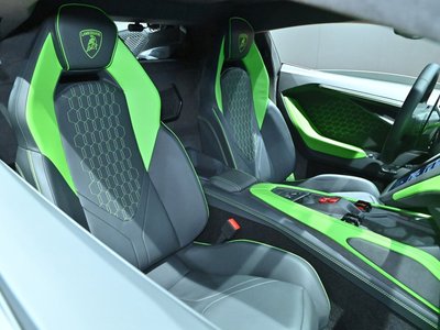 LAMBORGHINI REVUELTO - 4