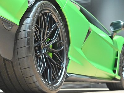 2025 Lamborghini REVUELTO — миниатюра 15