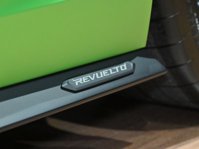 2025 Lamborghini REVUELTO — миниатюра 32