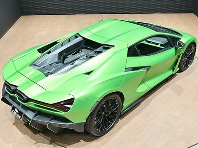 LAMBORGHINI REVUELTO - 9
