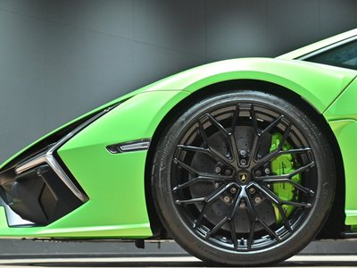 2025 Lamborghini REVUELTO — миниатюра 19