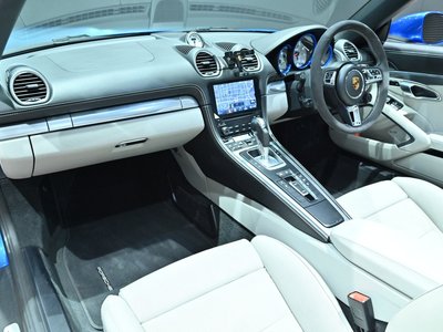 صورة 9 لـ 2018 Porsche 718