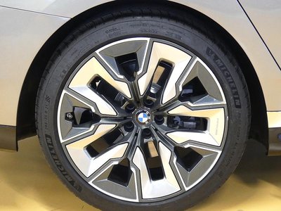 BMW 7 SERIES - 6