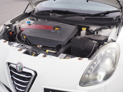 2013 ALFA Romeo JULIETTA 缩略图 68