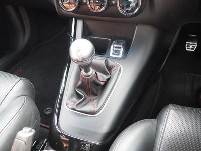 2013 ALFA Romeo JULIETTA 缩略图 17