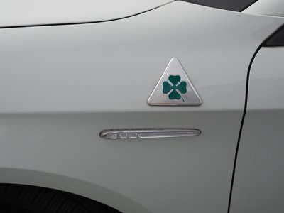 2013 ALFA Romeo JULIETTA 缩略图 57