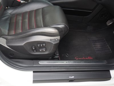 2013 ALFA Romeo JULIETTA 缩略图 40