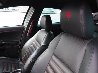 2013 ALFA Romeo JULIETTA 缩略图 34