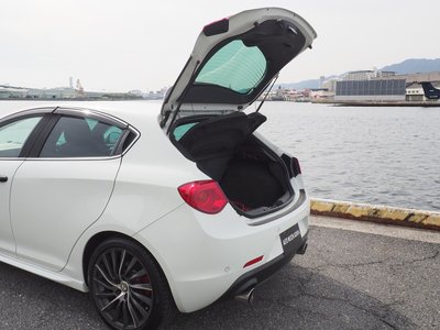 2013 ALFA Romeo JULIETTA 缩略图 30