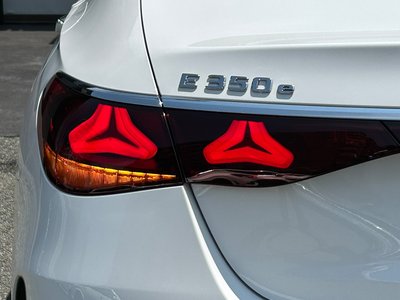 صورة 10 لـ 2025 Mercedes-BENZ E-CLASS