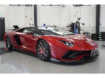 LAMBORGHINI AVENTADOR - 3